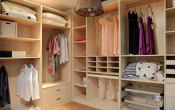 利用純(chún)堿去除衣櫥(chu)的臭味