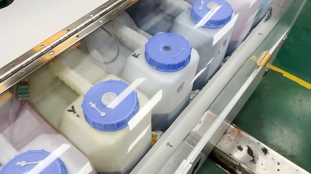 如何避(bi)免數碼印(yìn)花機輸墨(mo)管堵塞?