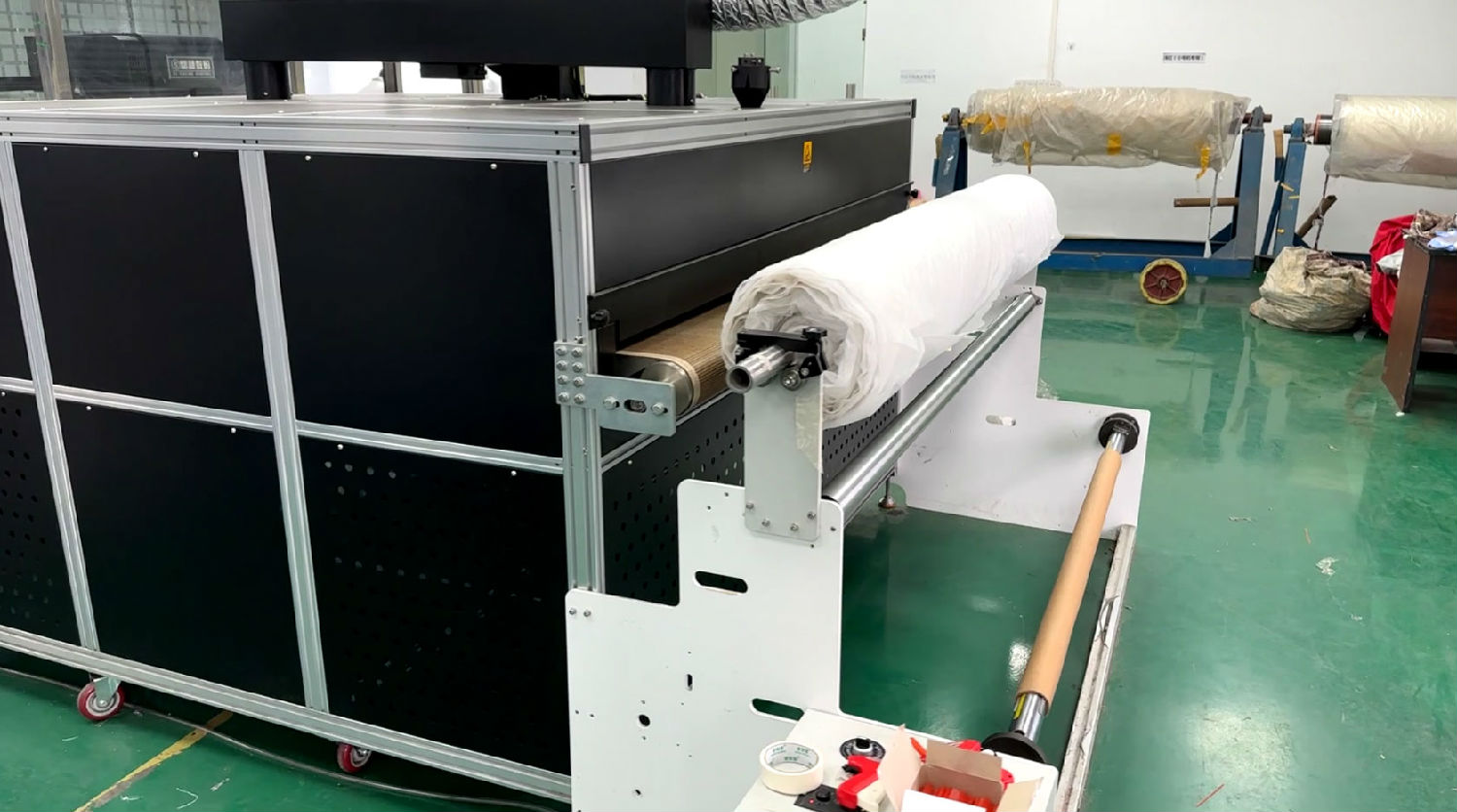 數碼(ma)印花機哪(nǎ)些部件需(xu)要定期檢(jiǎn)查和維護(hu)？